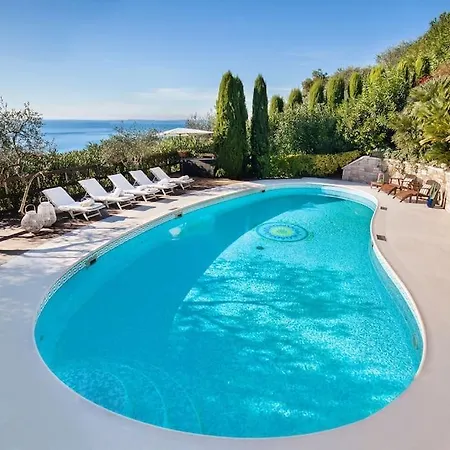 Rosa Del Golf And Bike Villa Garda