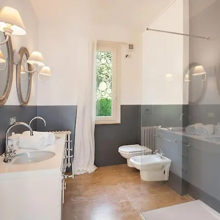 Rosa Del Golf And Bike *