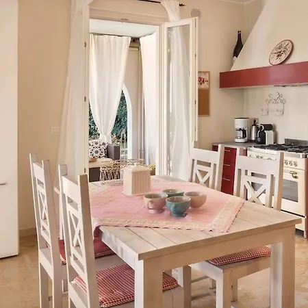 Rosa Del Golf And Bike וילה גארדה