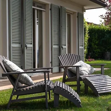 Rosa Del Golf And Bike Vila Garda (Verona)