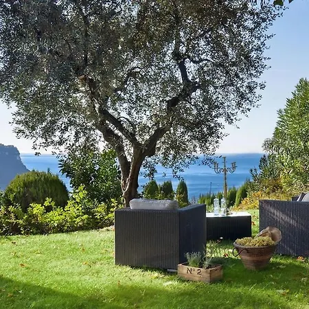 Rosa Del Golf And Bike Vila Garda (Verona)