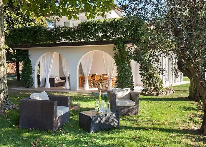 Rosa Del Golf And Bike Garda (Verona)