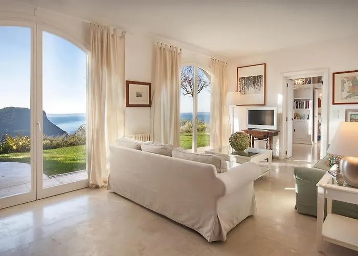 Rosa Del Golf And Bike Vila Garda (Verona)