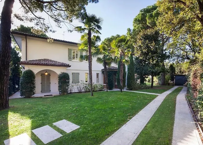 Rosa Del Golf And Bike